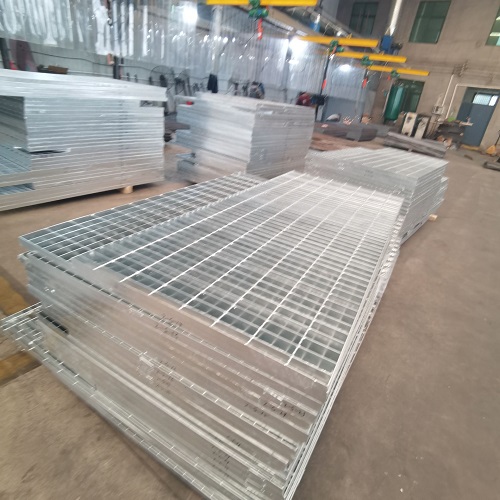 污水處理廠鋼格板如何選？防滑耐腐是關鍵！